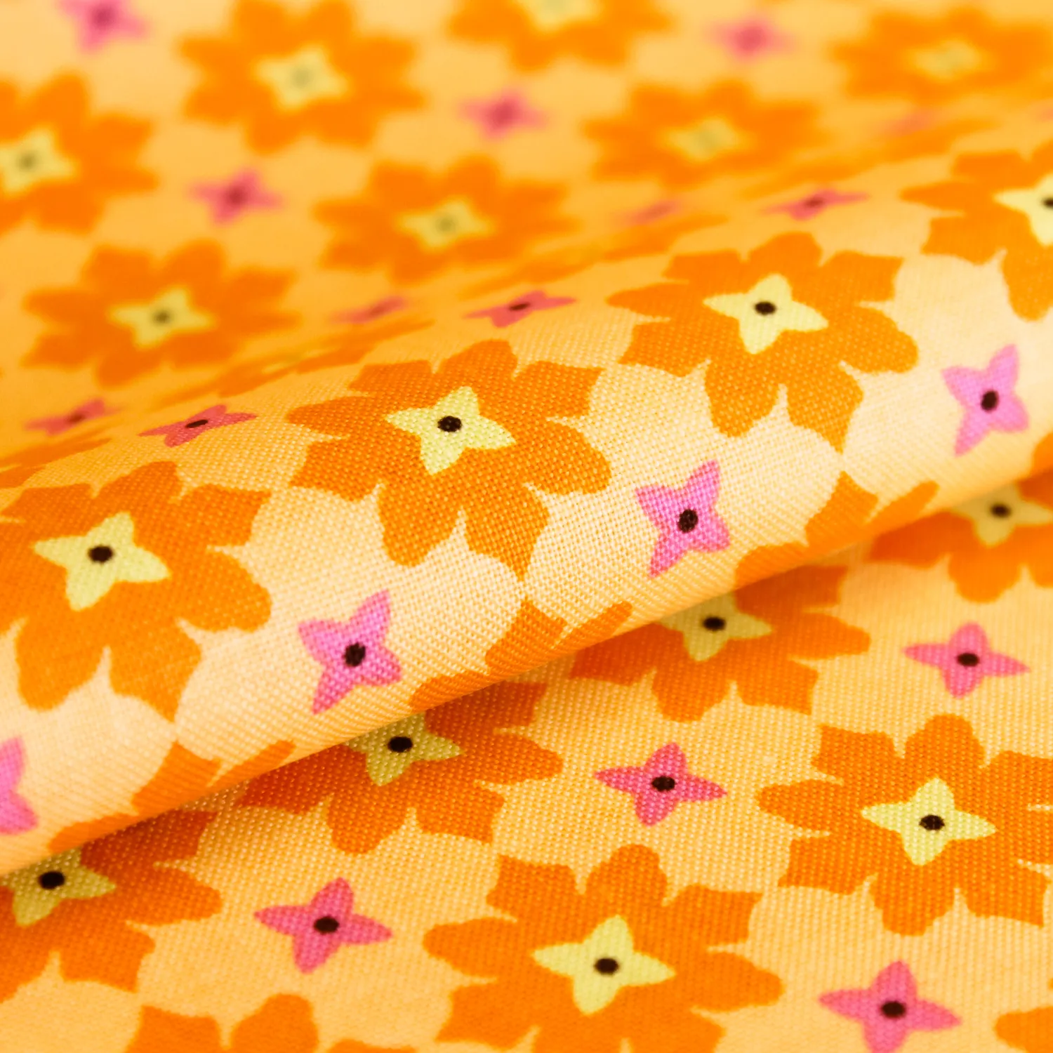 Katoen oranje met bloemen